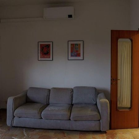 Апартаменты Fanciful 2-Br Outside Ztl Флоренция Экстерьер фото