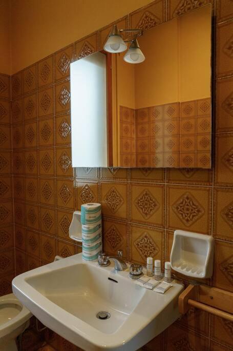 Апартаменты Fanciful 2-Br Outside Ztl Флоренция Экстерьер фото